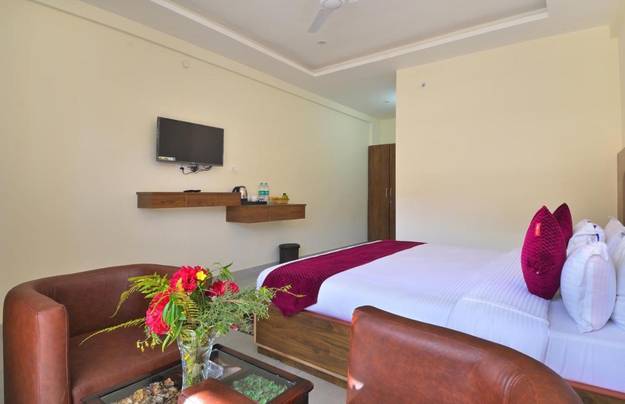 La Riqueza Dhanolti View # Near To Eco Park & Surkanda Devi Temple # Mountain View Rooms With Balcony # Big Parking # Customer Favourite Hotel 다나울티 외부 사진