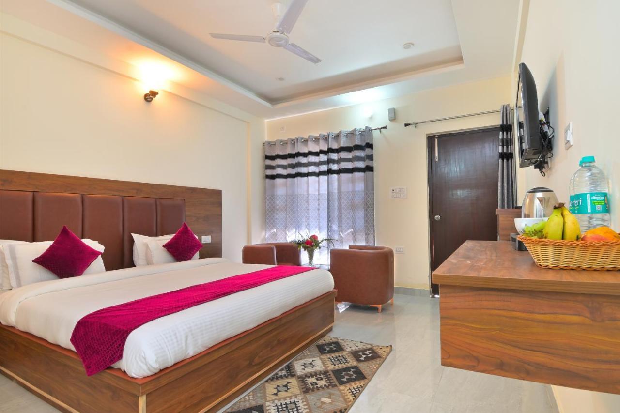 La Riqueza Dhanolti View # Near To Eco Park & Surkanda Devi Temple # Mountain View Rooms With Balcony # Big Parking # Customer Favourite Hotel 다나울티 외부 사진