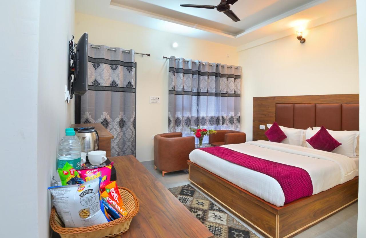 La Riqueza Dhanolti View # Near To Eco Park & Surkanda Devi Temple # Mountain View Rooms With Balcony # Big Parking # Customer Favourite Hotel 다나울티 외부 사진